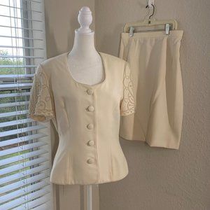 AJ Bari Womens Suit Size 10 Cream Pearl Studded  Jacket And Skirt Set Wedding